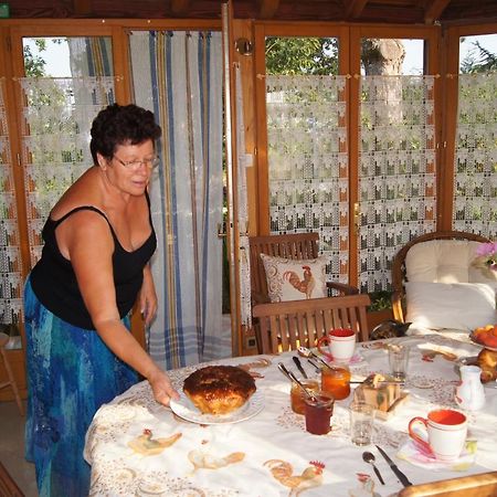 Aux Deux Colombes Bed & Breakfast ปาดิรัค ภายนอก รูปภาพ